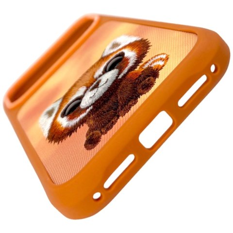 Etui Nimmy Big Eyed Pet 2.0 Raccoon do i Phone 17 Pro pomarańczowy