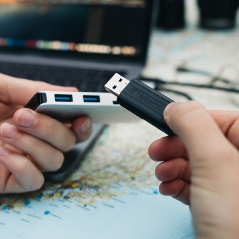 Verbatim Pendrive 16GB USB-A 3.2Pin Stripe czarny/black 49316