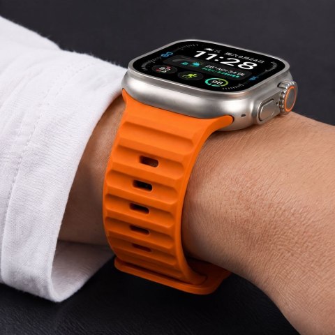 Pasek silikonowy Tech-Protect Silicone Line do Apple Watch 8 / 9 / 10 / 11 / 12 / SE / Ultra (44/45/46/49 mm) pomarańczowy