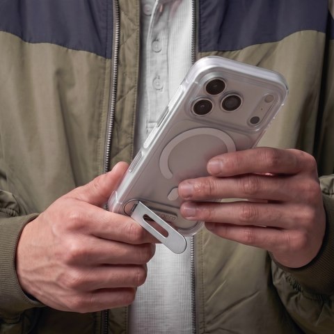 Decoded AntiMicrobial Hybrid Stand Backcover - etui z podstawką do iPhone 18 Pro Max / 17 Pro Max kompatybilne z MagSafe (clear)